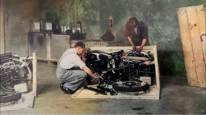 Packing bike in crate pic